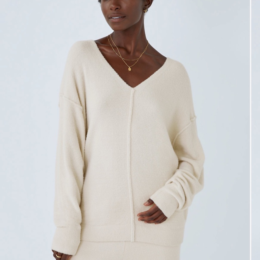 EUC Wilfred Free Hush sweater